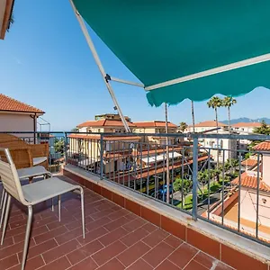  Apartment Bolle Blu - By Ligooria
